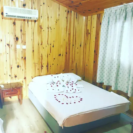 Iris Bungalow Отель